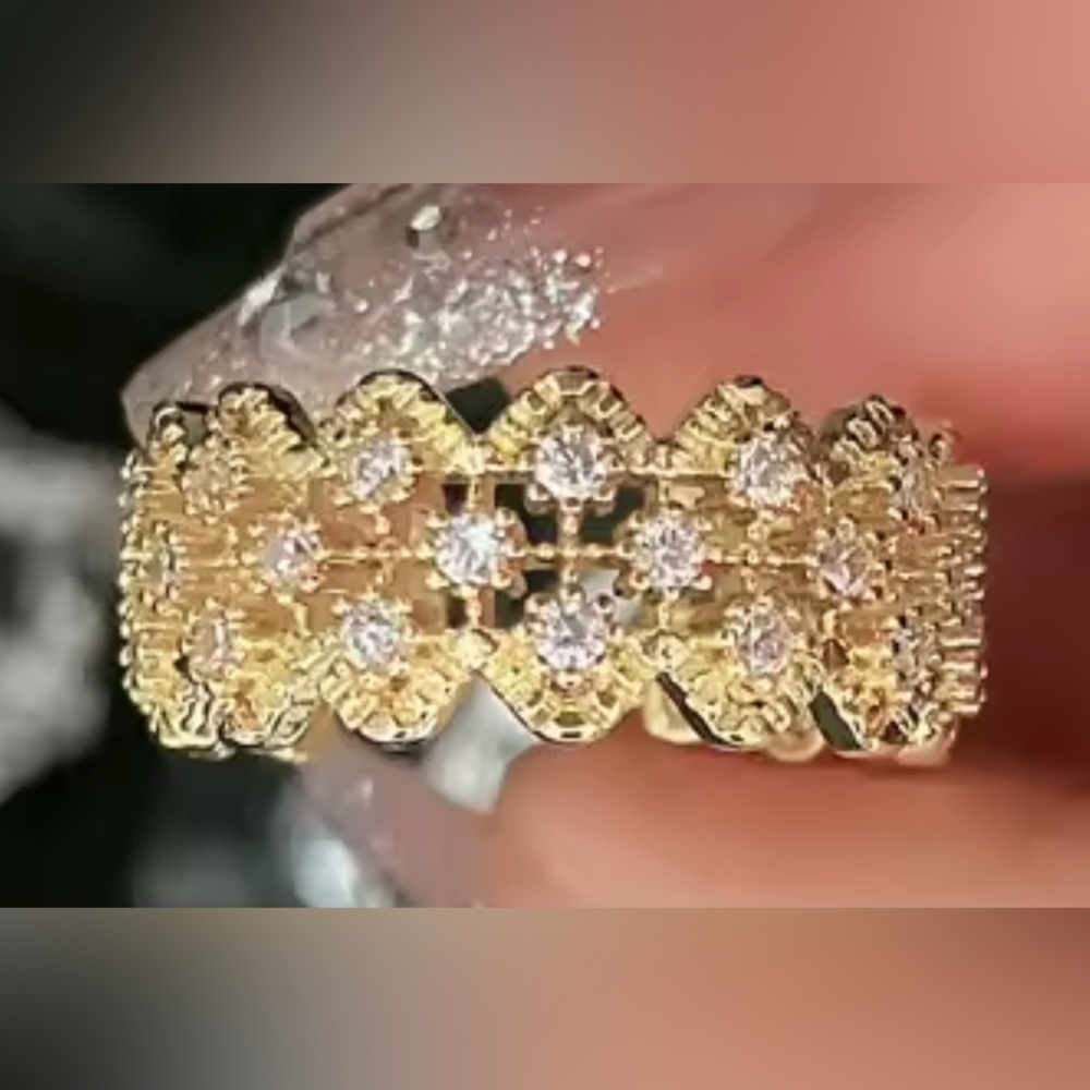 Women Gold color stainless steel Hollow Lace Crystal Adjustable Ring
